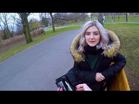 ❤️ Ingoia la sborra calda di uno sconosciuto per soldi - pompino nel parco di Eva Elfie Porno analeal it.seecamsus.top ❌